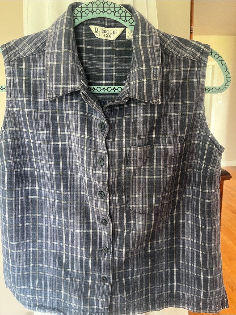 Brooks Golf Navy and White Plaid Sleeveless Button-Up Top